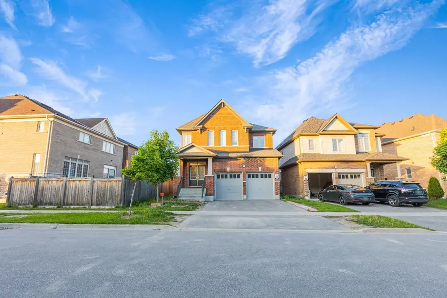 2425 Dress Circle CRES, Oshawa, ON L1L 0L9