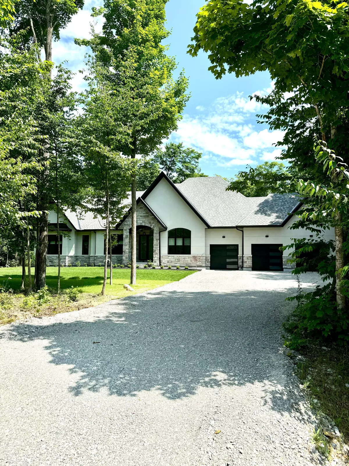 Springwater, ON L9X 0K1,20 Gallagher CRES