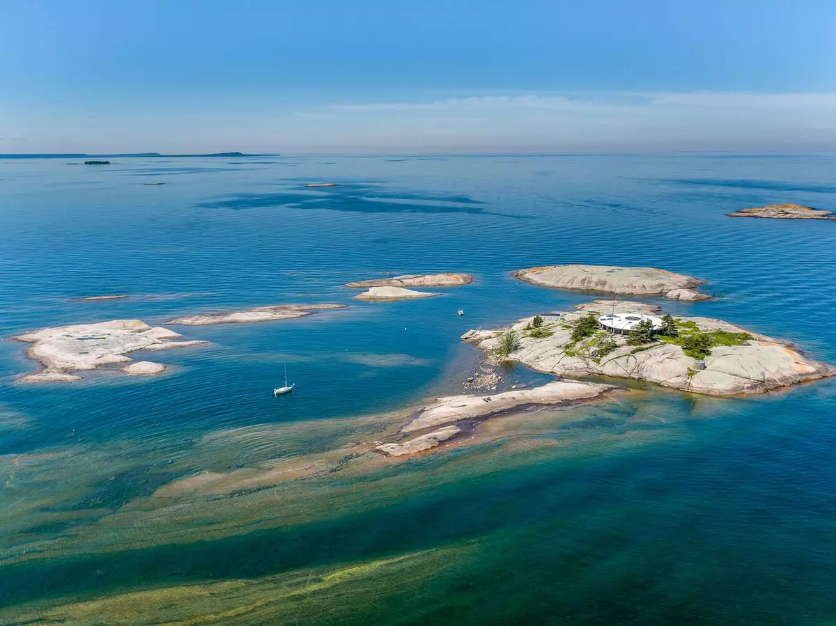 Georgian Bay, ON L0K 1S0,2 3700 The Table Rock Islands N/A