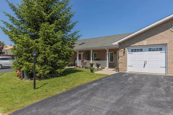 Wasaga Beach, ON L9Z 0A4,111 Meadow LN