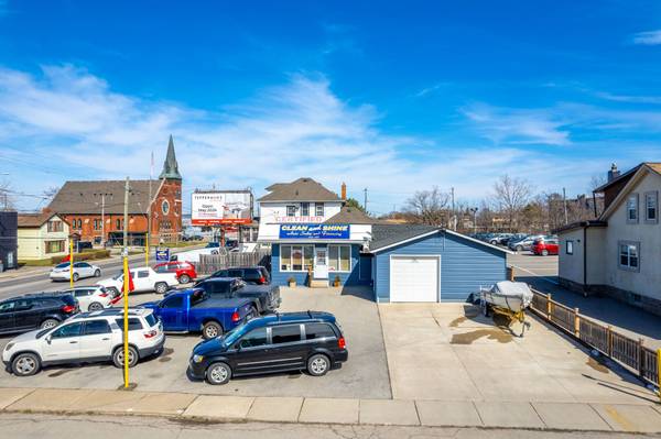 394 Merritt ST, St. Catharines, ON L2P 1P4