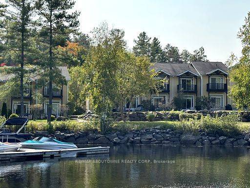 North Kawartha, ON K0L 1A0,1579 Anstruther Lake RD #20