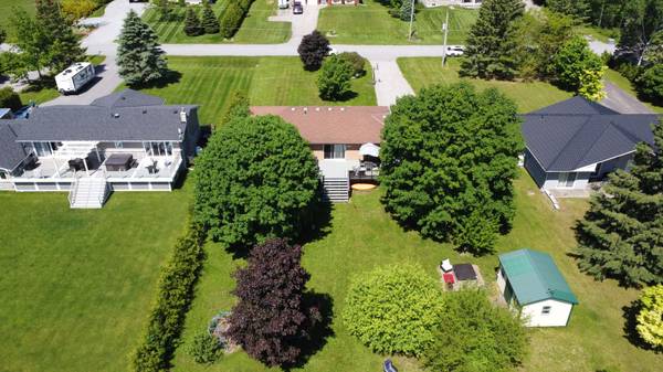 Kawartha Lakes, ON K0M 2T0,84 Pinewood BLVD