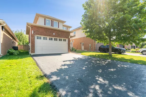 Orillia, ON L3V 7Y8,12 Vanessa DR