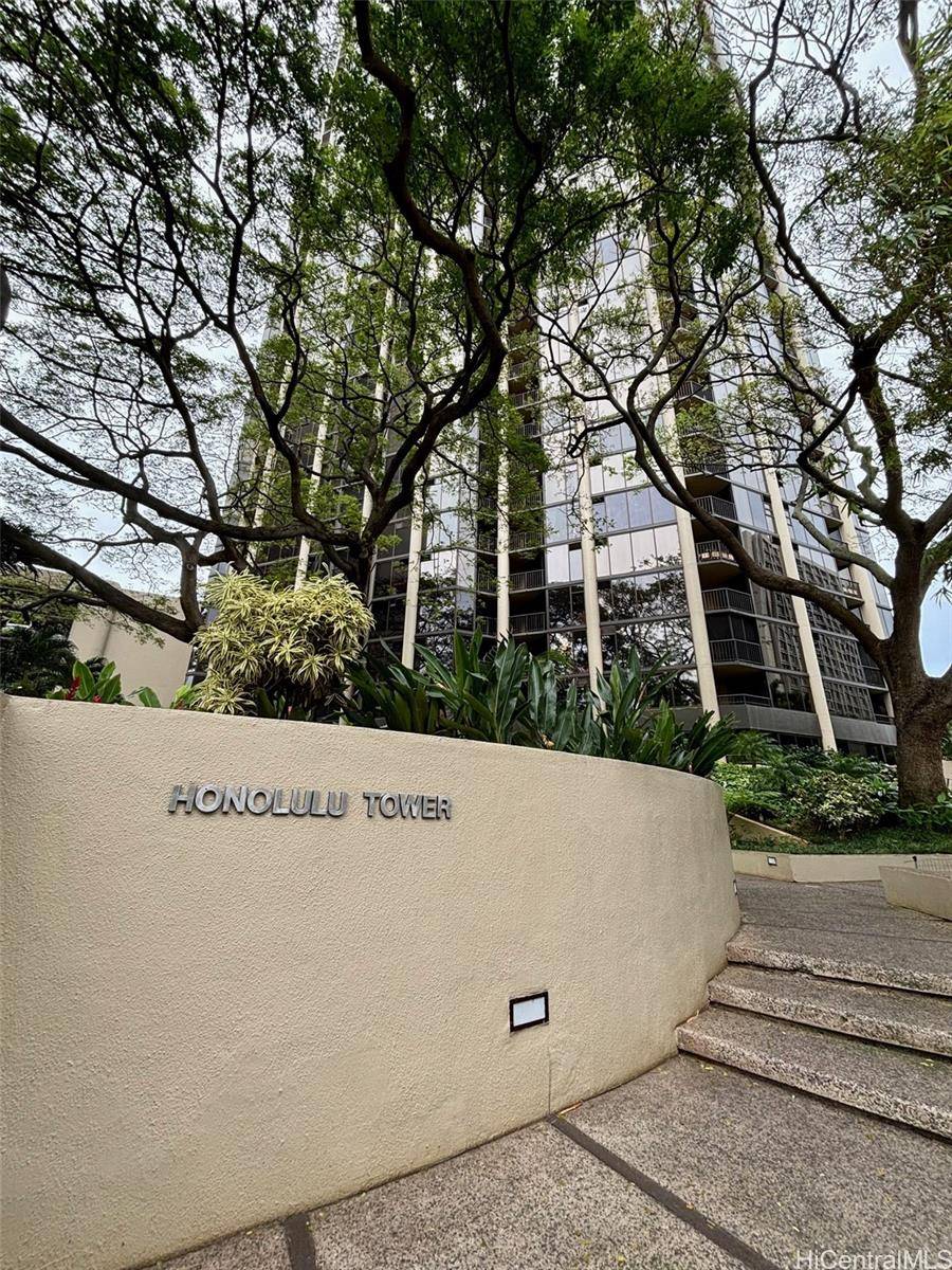 60 N Beretania Street #704, Honolulu, HI 96817