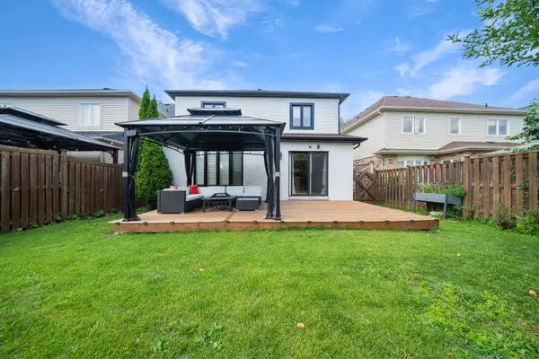 Oshawa, ON L1K 3A9,625 Autumnwood TRL