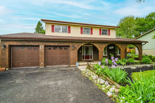 Penetanguishene, ON L9M 1H7,11 Hill Top DR