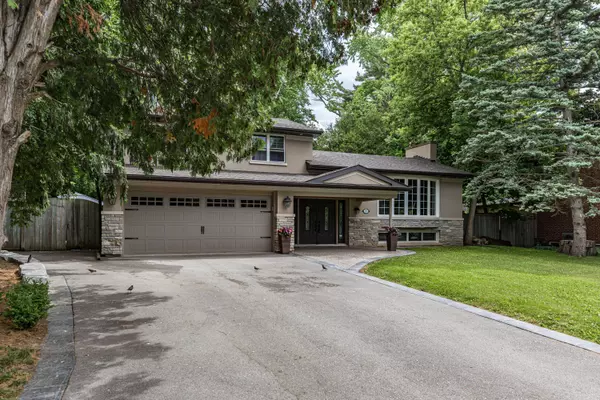 Oakville, ON L6L 4C9,165 Walby DR