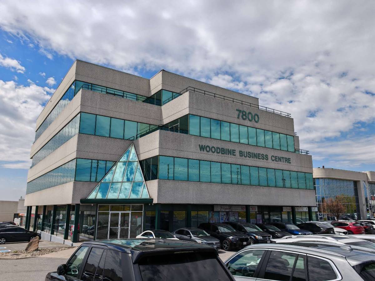 Markham, ON L3R 2N7,7800 Woodbine AVE #114-115