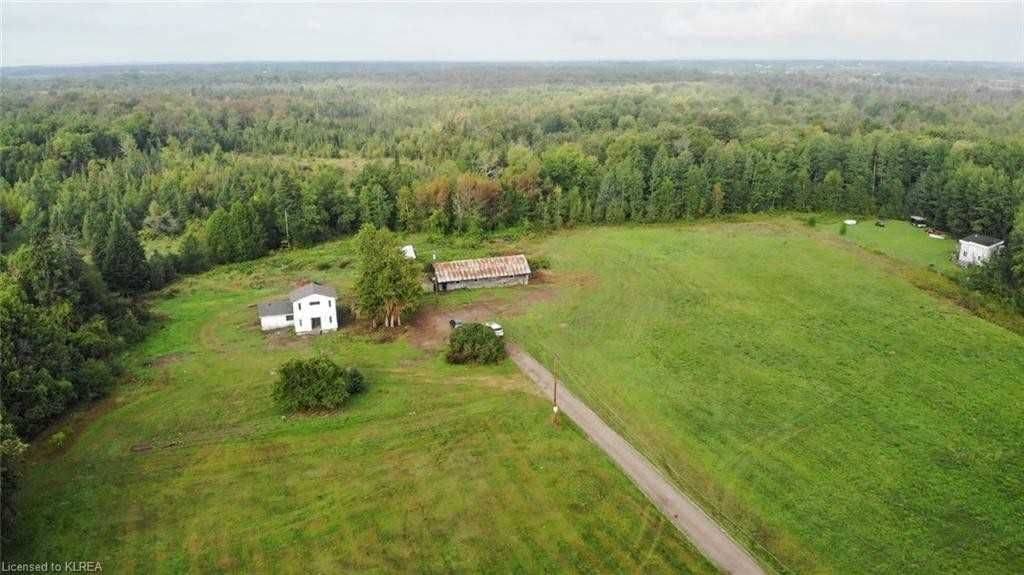 Kawartha Lakes, ON K0M 2T0,825 Prospect RD