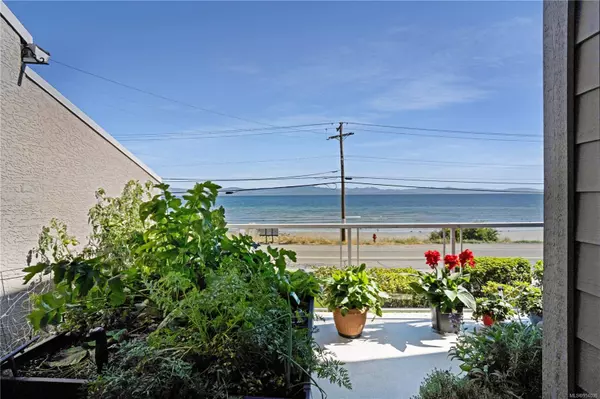 Qualicum Beach, BC V9K 2J7,3156 Island Hwy W #107