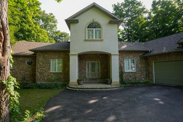 Springwater, ON L4M 6T4,29 Glenhuron DR