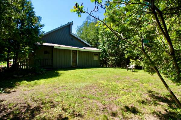 Northern Bruce Peninsula, ON N0H 1Z0,82 Mcivor DR