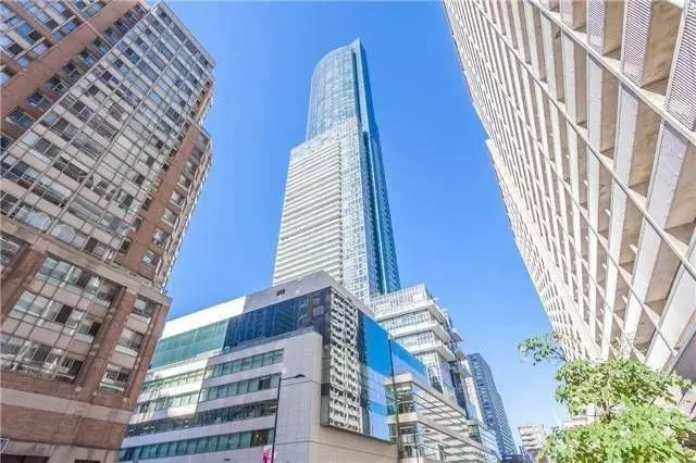 386 Yonge ST #3702, Toronto C01, ON M5B 0A5