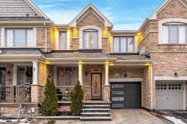 22 Yellowknife RD N, Brampton, ON L6R 3X3