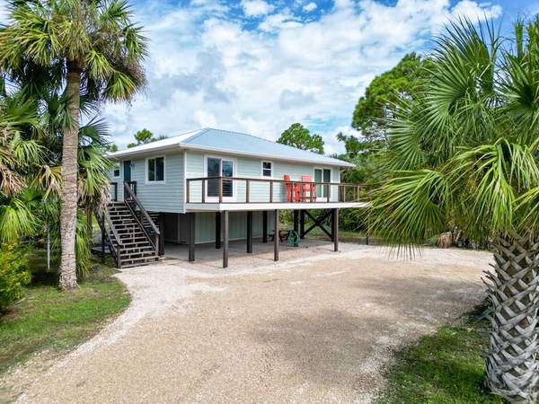 449 W Pine Ave, St. George Island, FL 32328