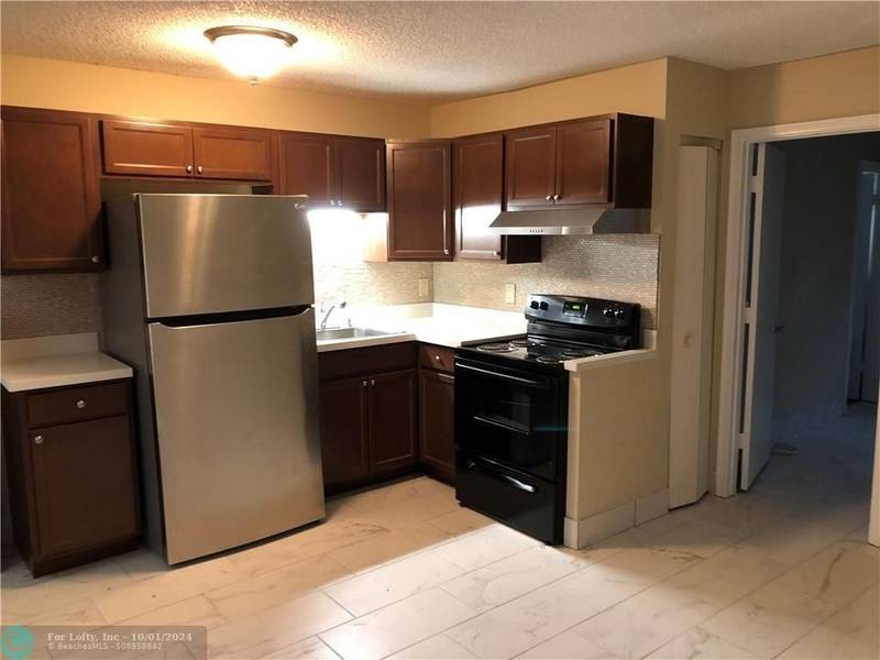 5156 NE 6th Ave  #201, Fort Lauderdale, FL 33334