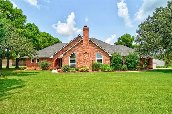 460 Hickory Hill Drive, Choctaw, OK 73020