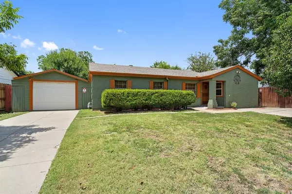 1512 Lackland Street, Arlington, TX 76010