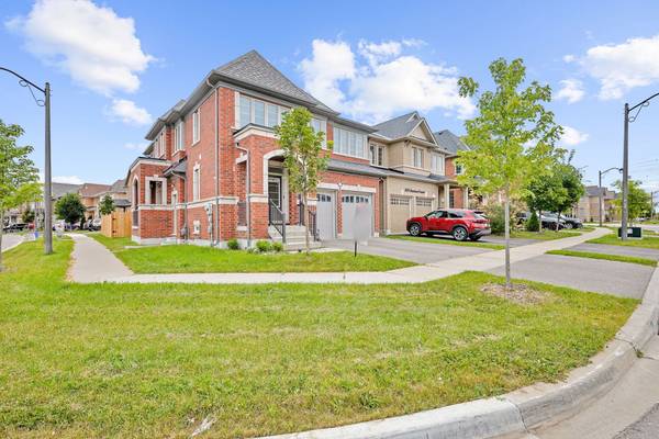 Oshawa, ON L1L 0M2,2560 Bandsman CRES