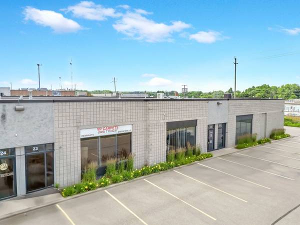 220 Industrial Pkwy S #23, Aurora, ON L4G 3V6