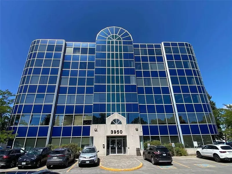 Markham, ON L3R 0A9,3950 14th AVE #604