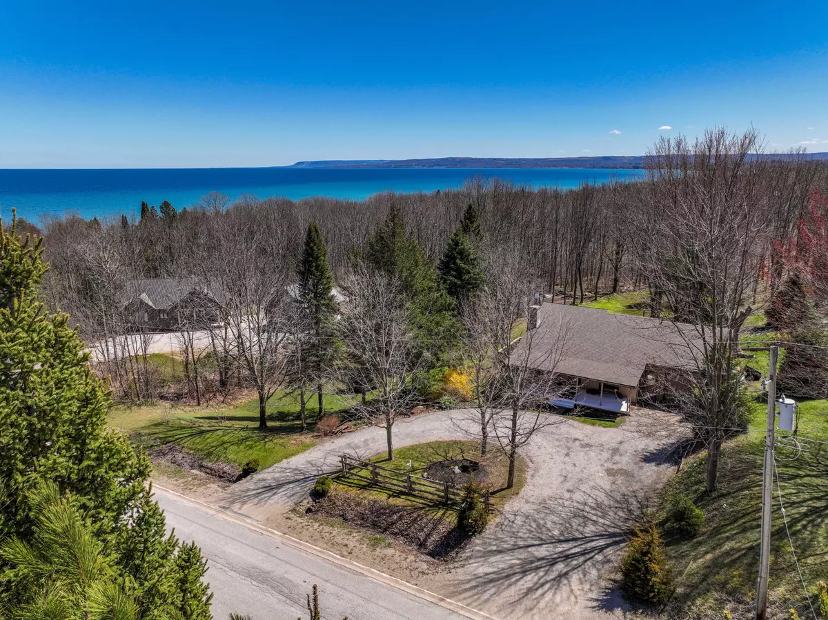 Meaford, ON N4L 1W5,115 Harbour Beach DR