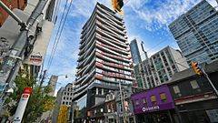 215 Queen ST W #1016, Toronto C01, ON M5V 0P5