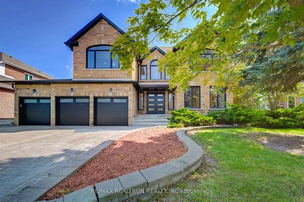 622 Lyman BLVD, Newmarket, ON L3X 1V9