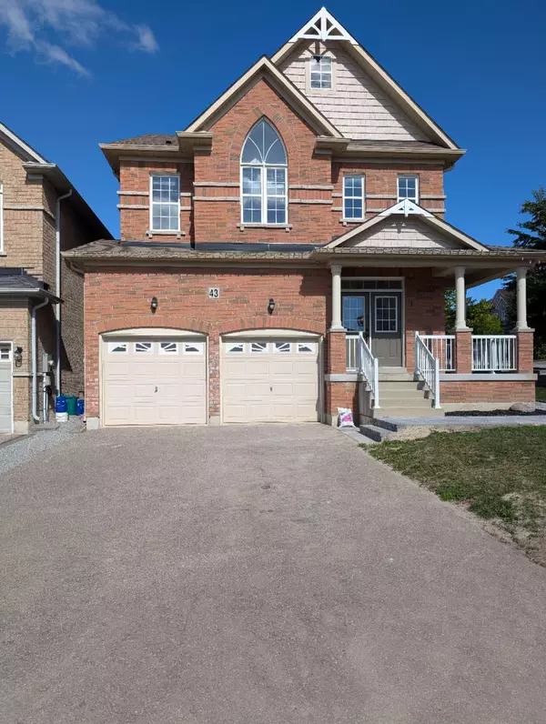 43 Herefordshire CRES #unit 1, East Gwillimbury, ON L9N 0B7