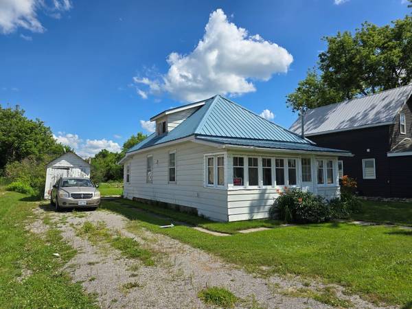 129 Lindsay ST, Kawartha Lakes, ON K0M 1N0