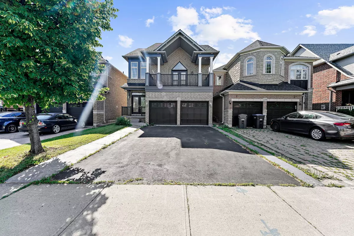 Brampton, ON L6S 6J2,31 Blue Diamond DR