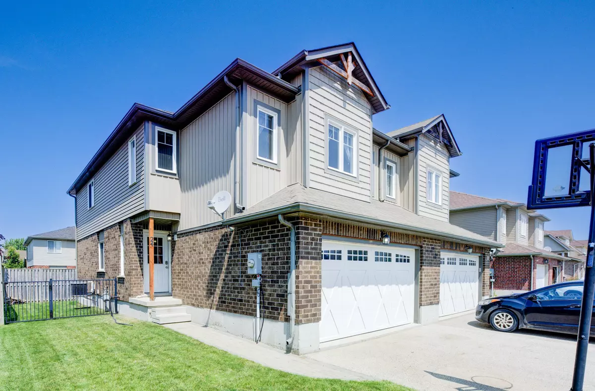 Mapleton, ON N0G 1P0,24 Green ST