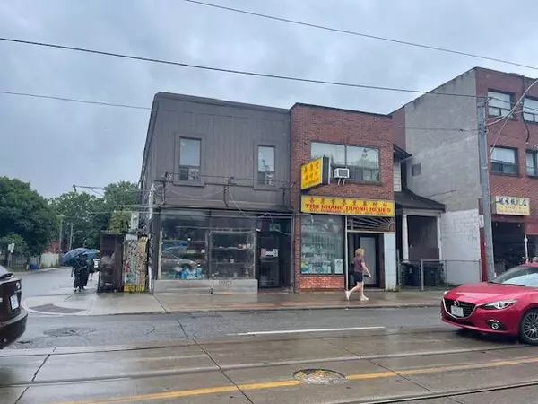 Toronto E01, ON M4M 1Y2,673 Gerrard ST E