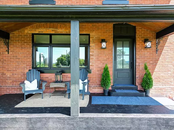 Clearview, ON L0M 1S0,1935 Fairgrounds RD N