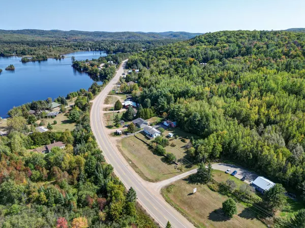 Madawaska Valley, ON K0J 1L0,39086 Combermere RD