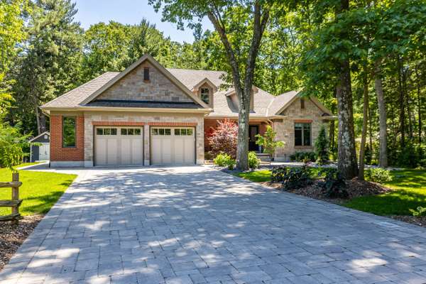 Lambton Shores, ON N0M 1T0,8713 Timberwood TRL