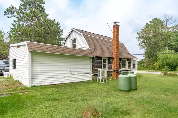 Minden Hills, ON K0M 2K0,191 Bobcaygeon RD