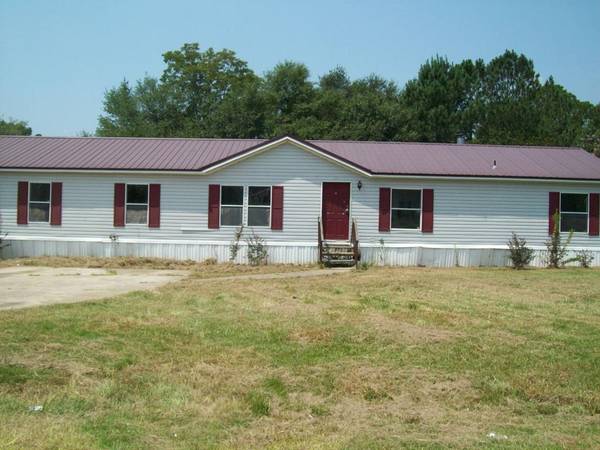 49 April St, Ochlocknee, GA 31773