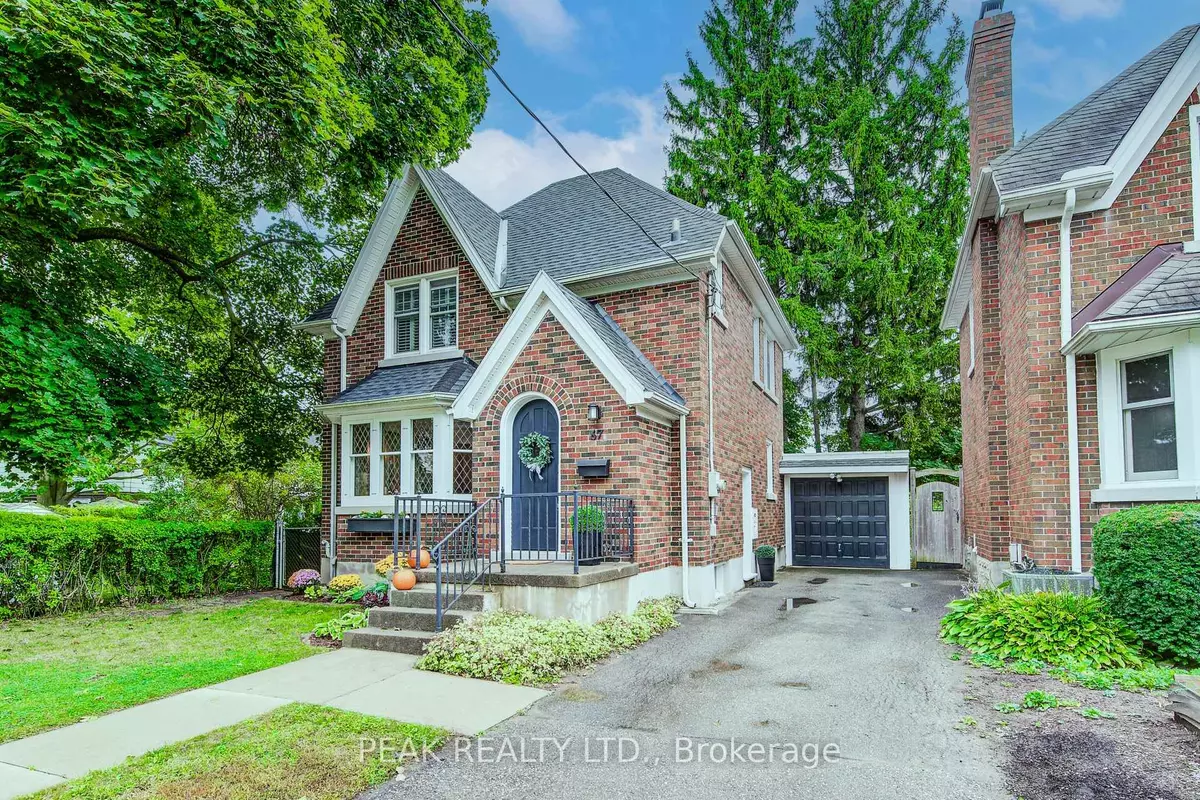 Kitchener, ON N2H 3H8,67 Dane ST