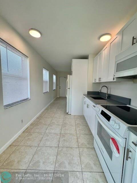 Pompano Beach, FL 33060,833 NE 12th Ave  #1