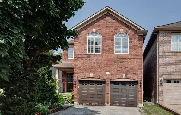 Mississauga, ON L5V 2J6,1205 Barnswallow CT