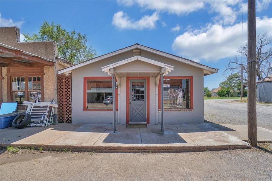 106 Main Street, Willow, OK 73673