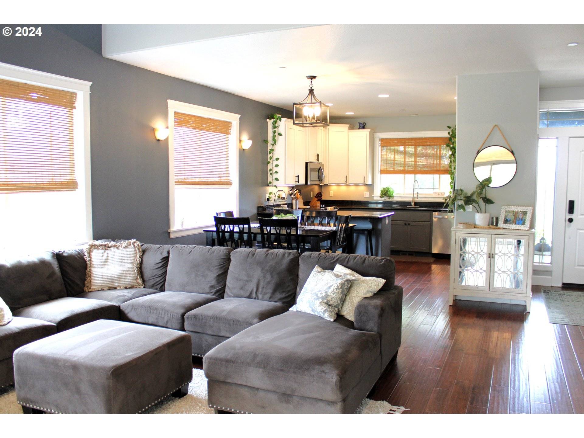 Roseburg, OR 97470,485 HAGLE LN