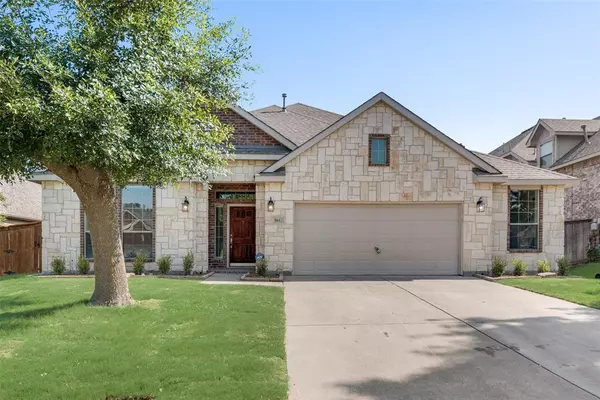 1042 Fieldstone Drive, Cedar Hill, TX 75104