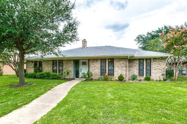 201 Faircrest Drive, Garland, TX 75040