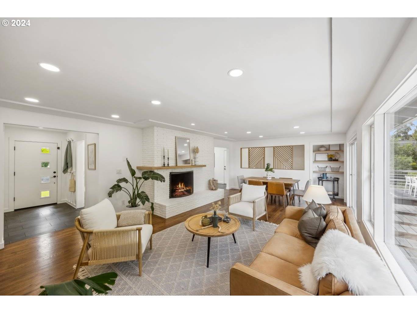 Lake Oswego, OR 97034,1029 LAUREL ST