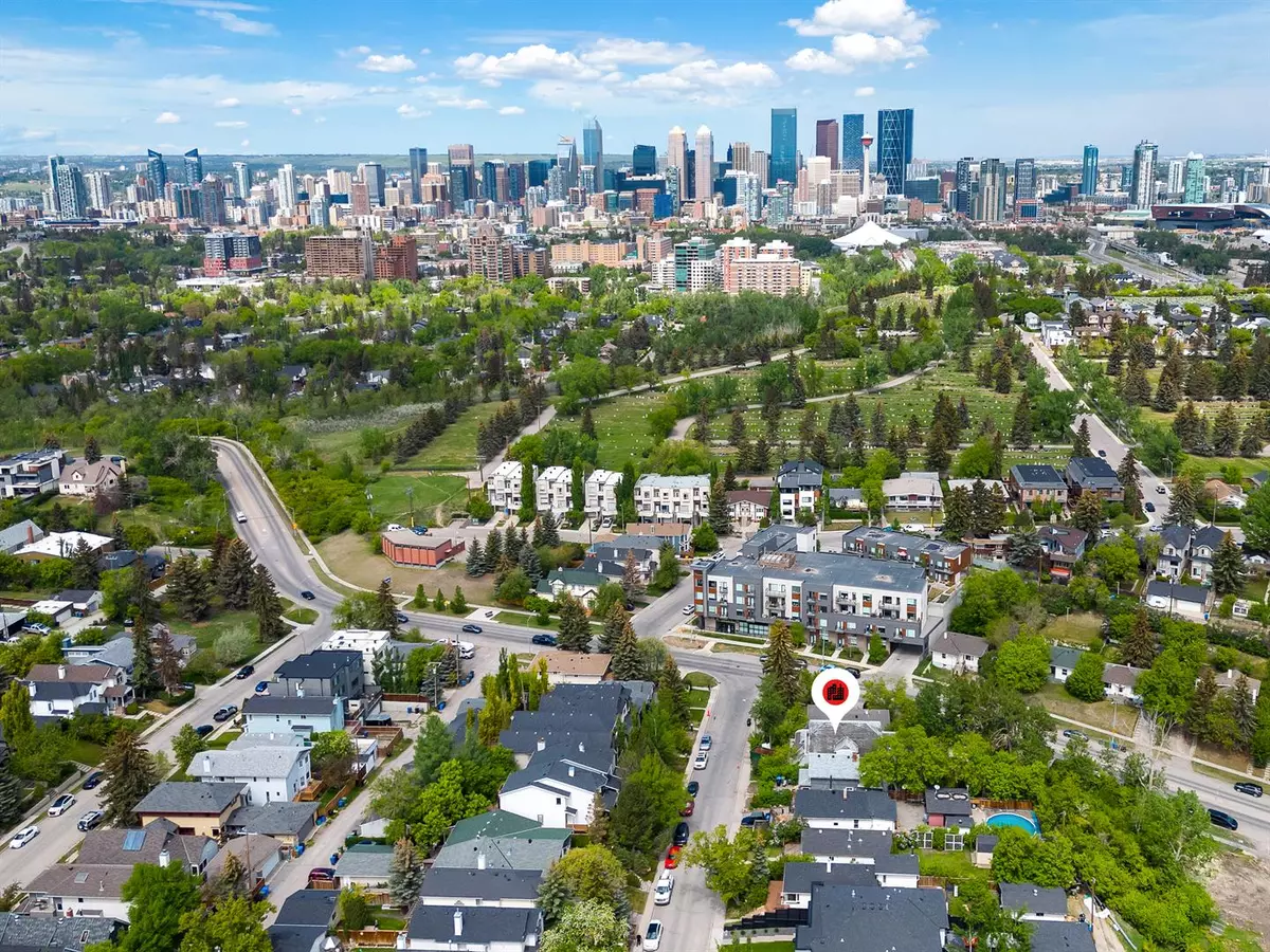 Calgary, AB T2S2Z6,3610 Parkhill ST SW