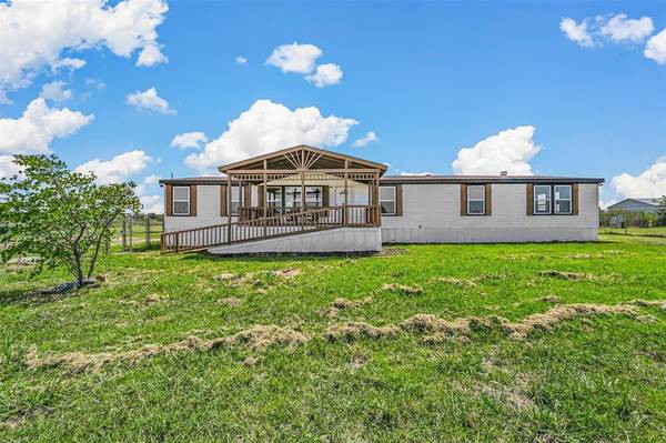 6200 Wild Berry Trail, Joshua, TX 76058