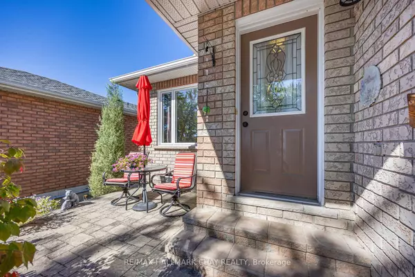 Barrie, ON L4N 0E2,16 Butternut DR